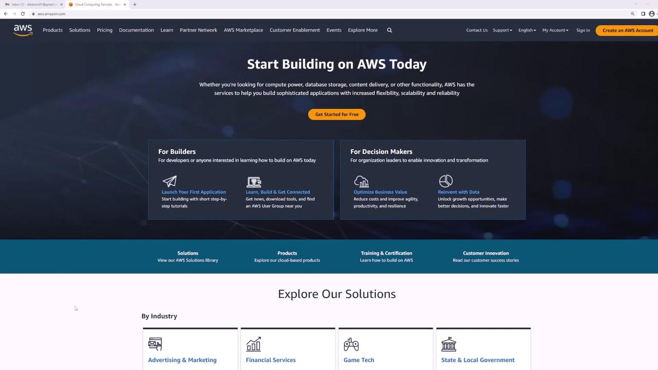The image shows the homepage of the AWS (Amazon Web Services) website, highlighting options for builders and decision-makers, and offering solutions by industry.