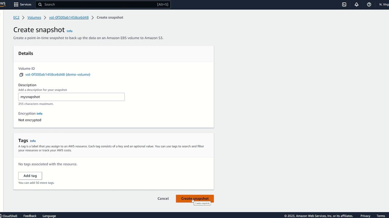 The image shows an Amazon Web Services (AWS) interface for creating a snapshot of an EBS volume. It includes fields for volume ID, description, encryption, and tags, with a "Create snapshot" button.