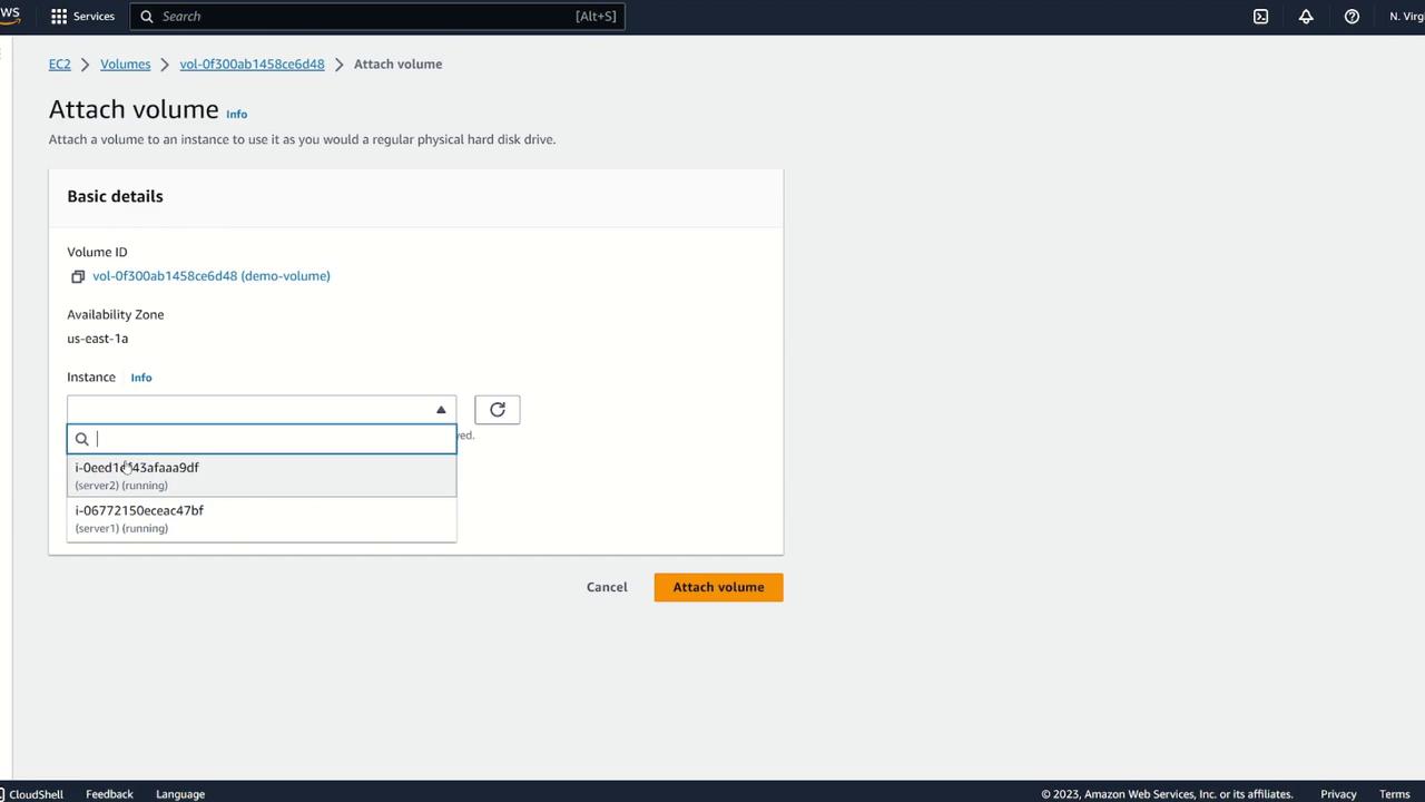 The image shows an AWS EC2 interface for attaching a volume to an instance, with options to select the instance and availability zone.