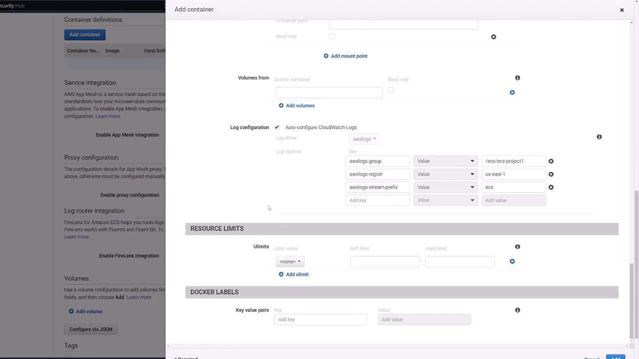 The image shows a configuration interface for adding a container, including options for log configuration, resource limits, and Docker labels. It appears to be part of a cloud service management dashboard.
