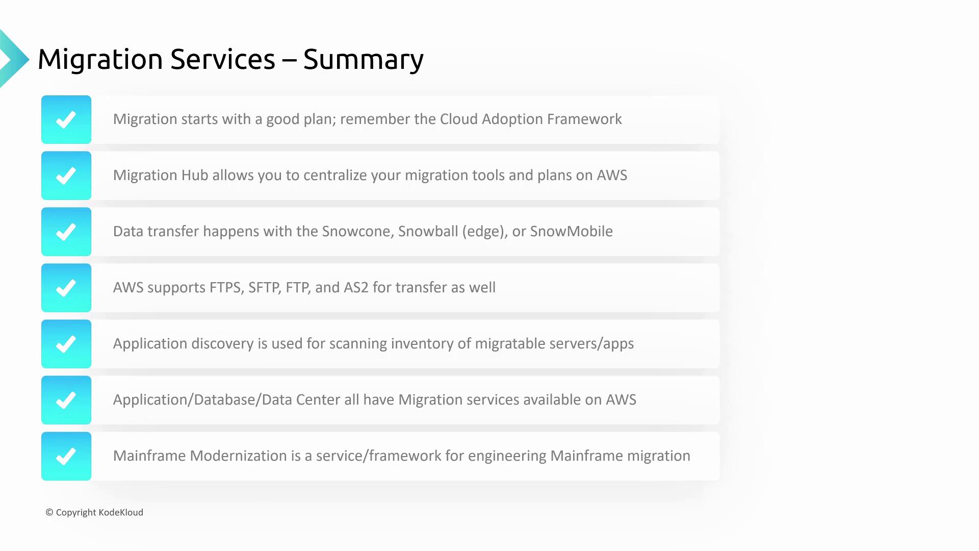 The image summarizes AWS migration services, highlighting planning, centralized tools, data transfer options, supported protocols, application discovery, and mainframe modernization.