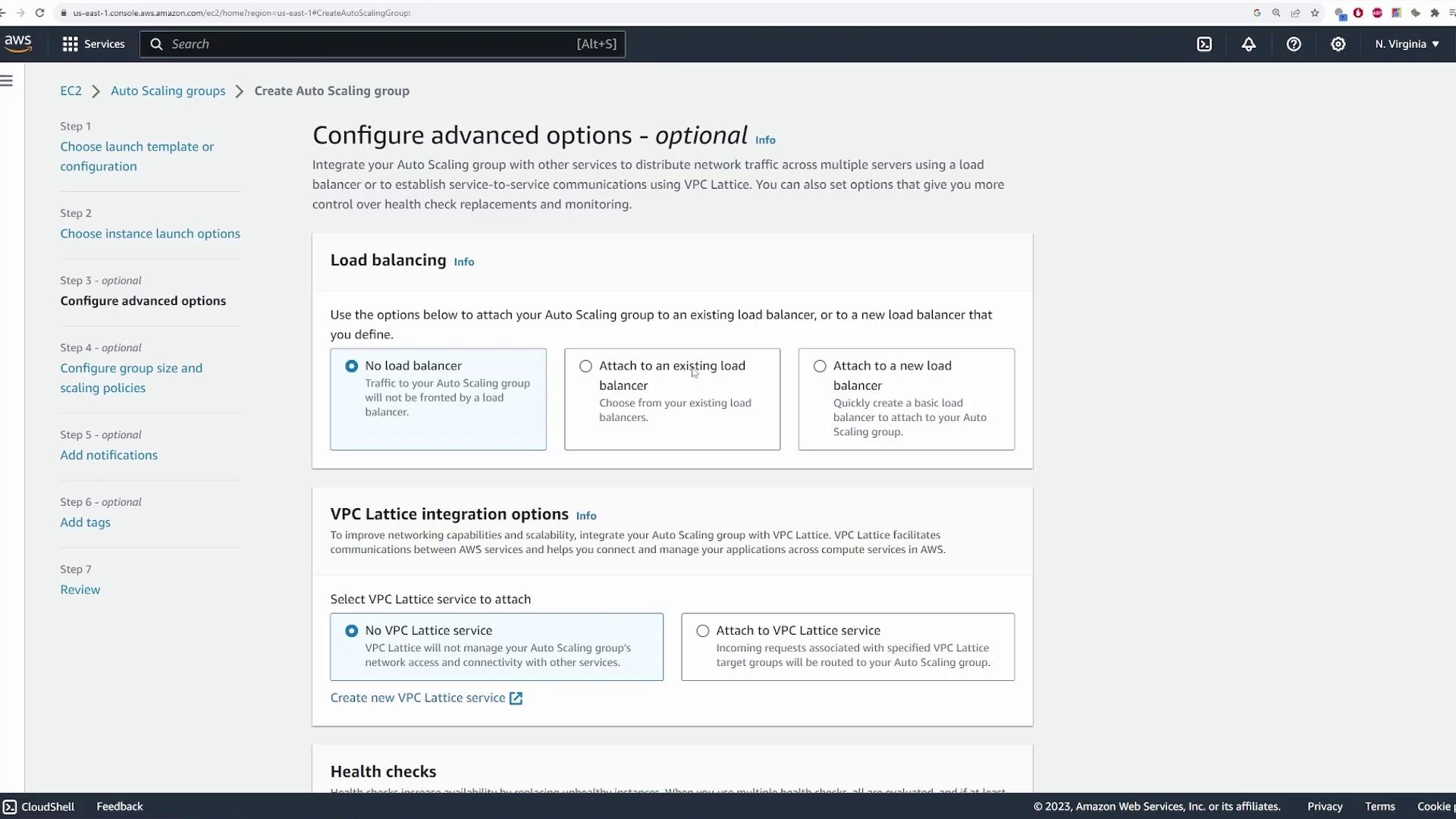 The image shows an AWS EC2 console interface for configuring advanced options in an Auto Scaling group, including load balancing and VPC Lattice integration options.
