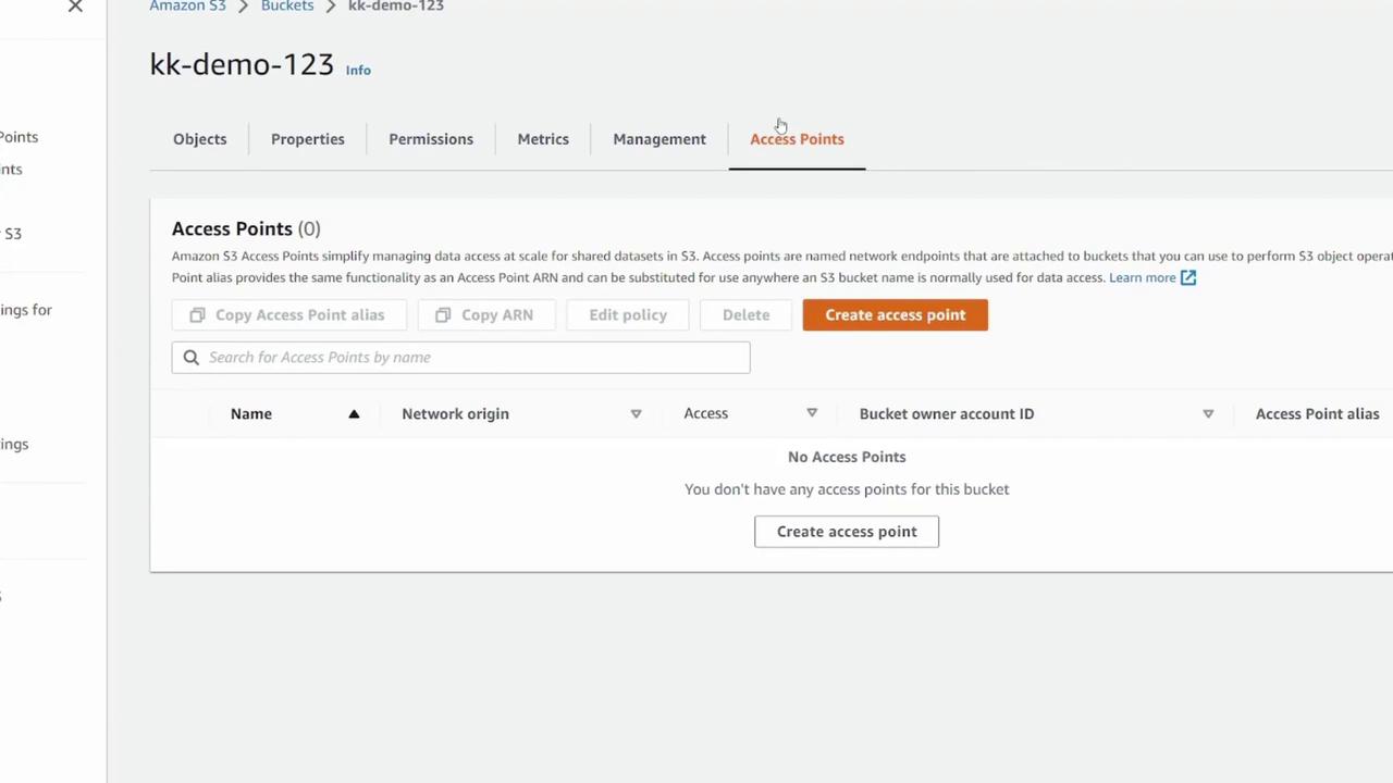 The image shows an Amazon S3 bucket interface for "kk-demo-123," specifically the "Access Points" tab, indicating no access points are currently set up. There is an option to create a new access point.