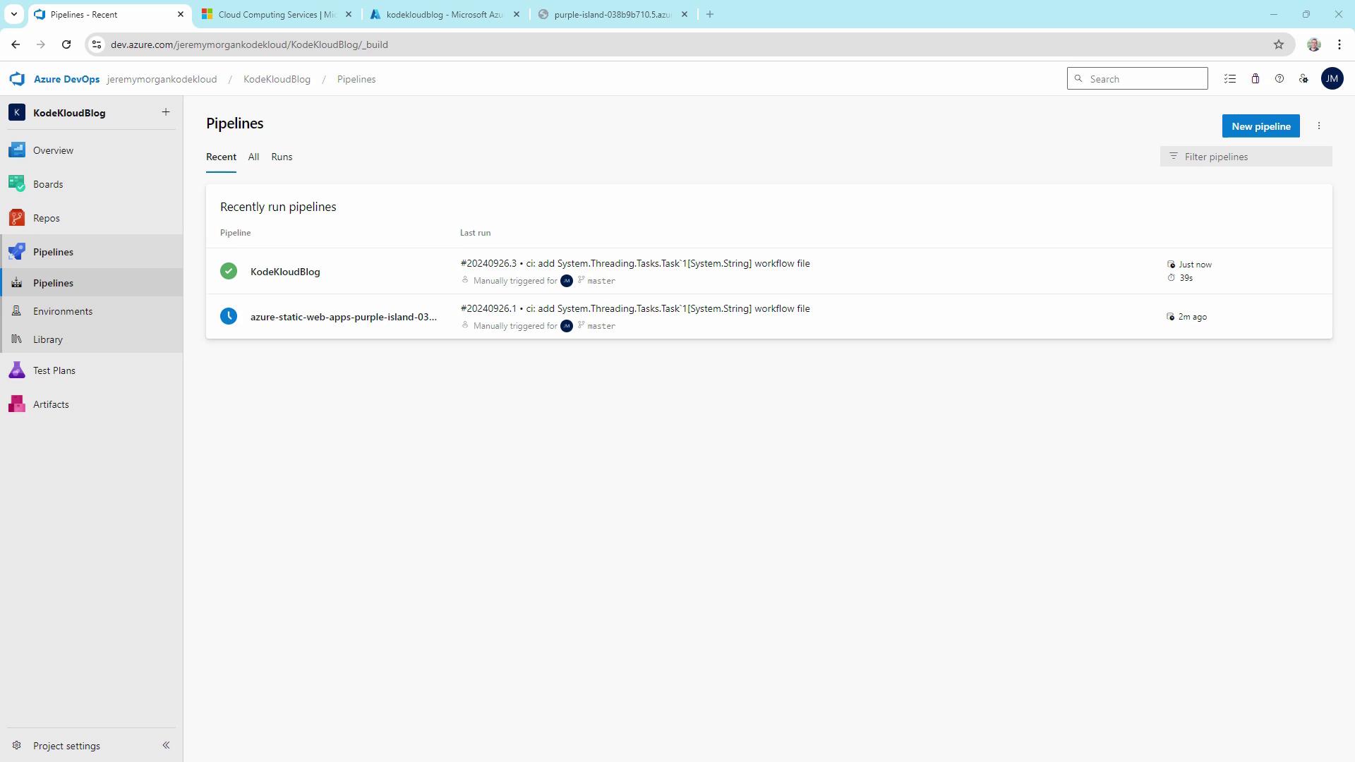 The image shows an Azure DevOps Pipelines dashboard with a list of recently run pipelines, including "KodeKloudBlog" and "azure-static-web-apps-purple-island," both manually triggered for the master branch.