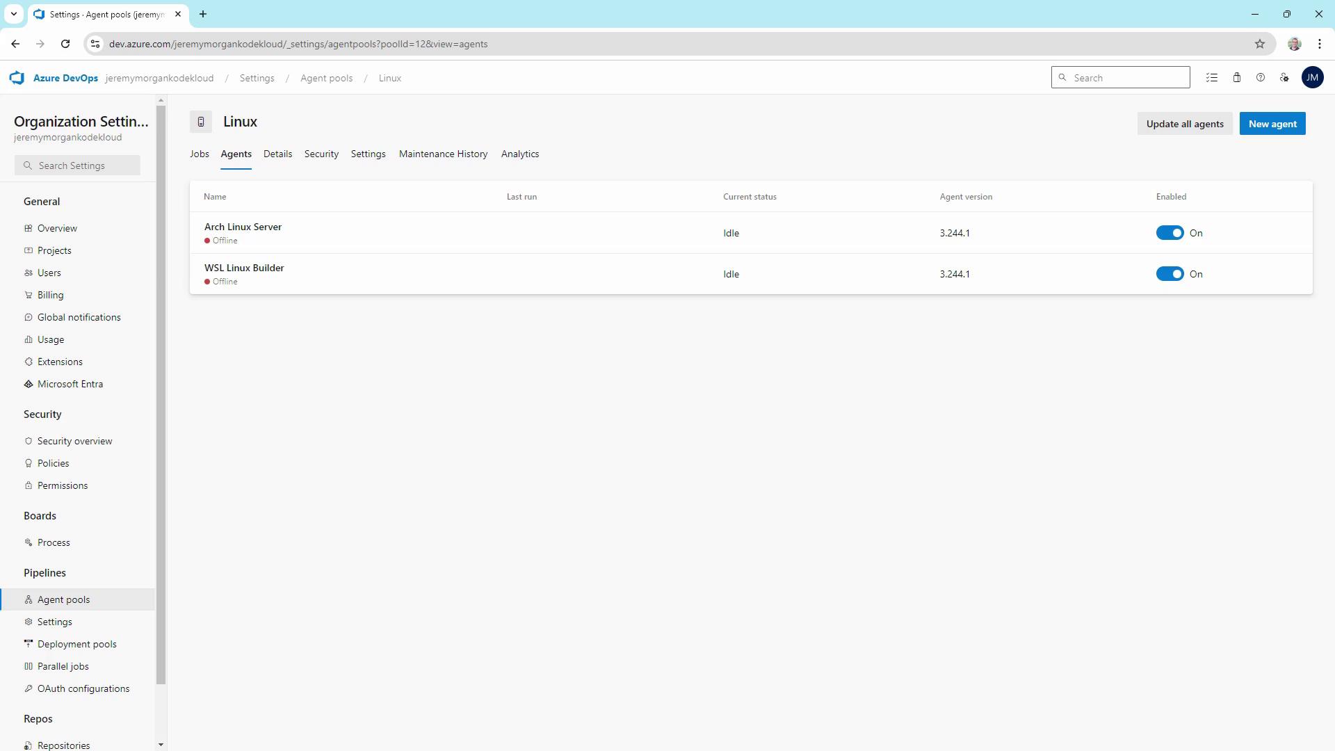 The image shows the Azure DevOps interface displaying the settings for agent pools, specifically listing two offline Linux agents: "Arch Linux Server" and "WSL Linux Builder," both with the status "Idle."