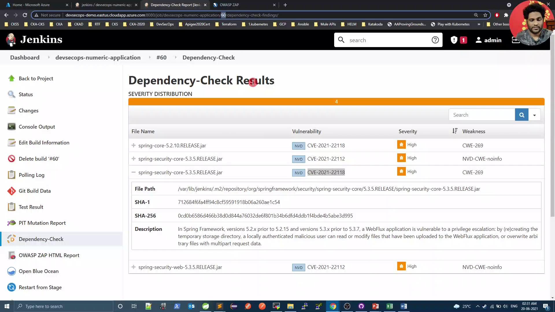 The image shows a Jenkins interface displaying Dependency-Check results, listing vulnerabilities in various files with their severity and weaknesses.