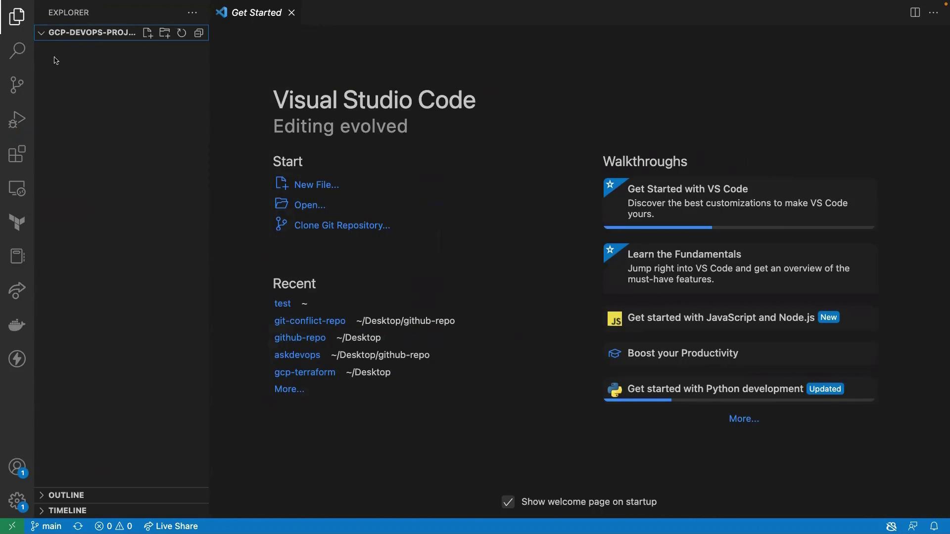 The image shows the welcome screen of Visual Studio Code, displaying options to start a new file, open a file, or clone a Git repository, along with recent projects and walkthrough tutorials.