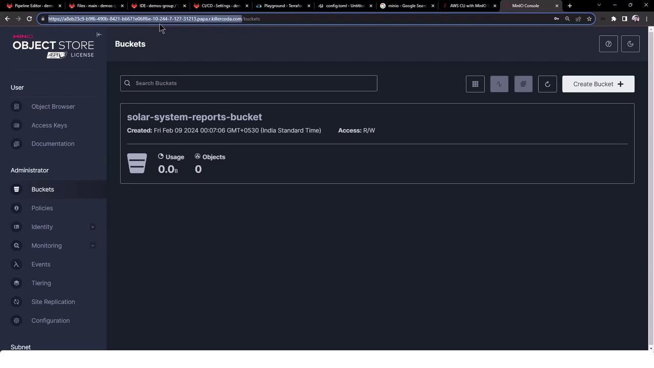 The image shows a MinIO Object Store interface with a bucket named "solar-system-reports-bucket," which currently has 0 objects and 0.0B usage.