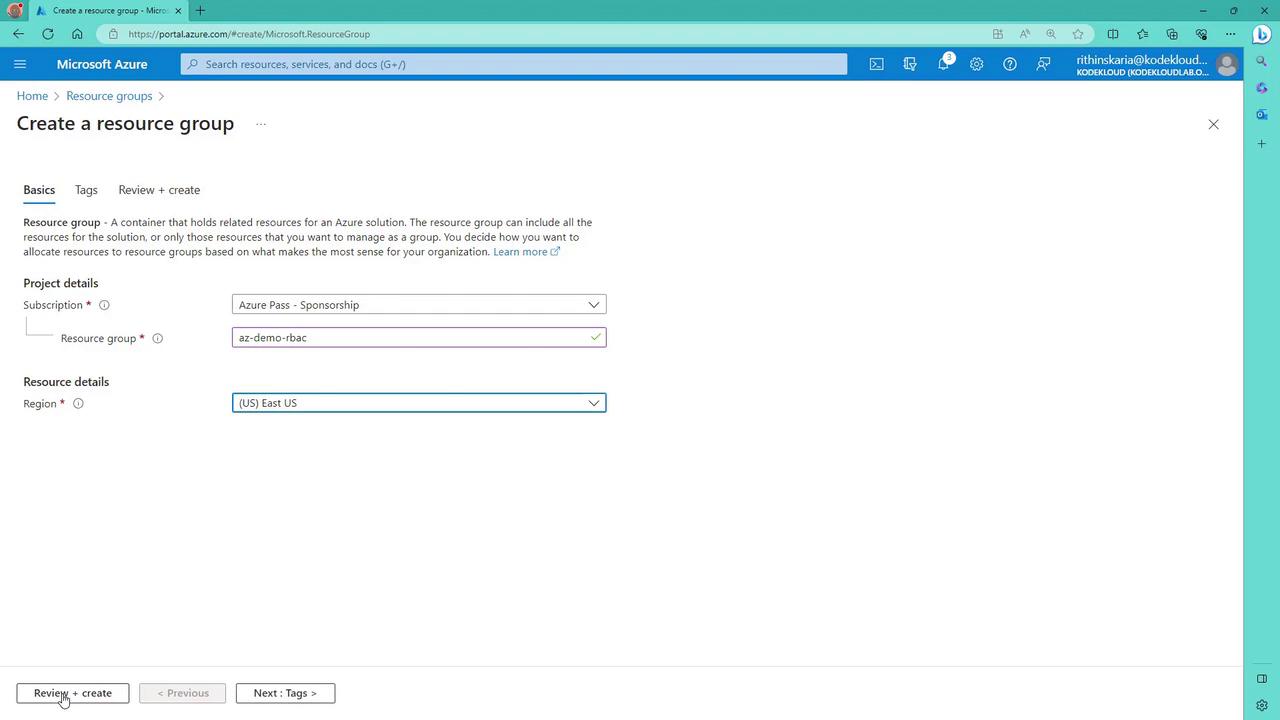 The image shows a Microsoft Azure portal page for creating a resource group, with fields for subscription, resource group name, and region selection.