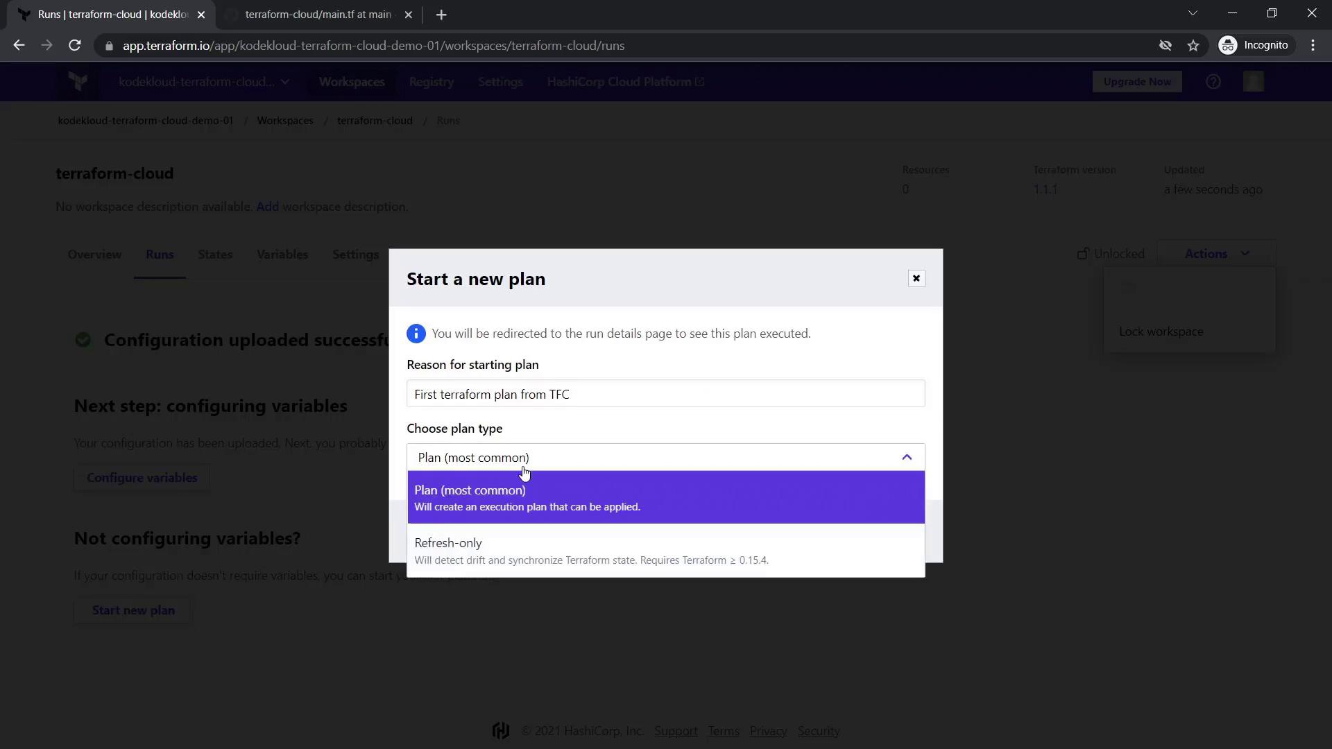 The image shows a Terraform Cloud interface where a user is starting a new plan, selecting "Plan (most common)" as the plan type.